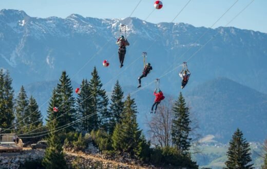Descente en tyrolienne dans les Carpates